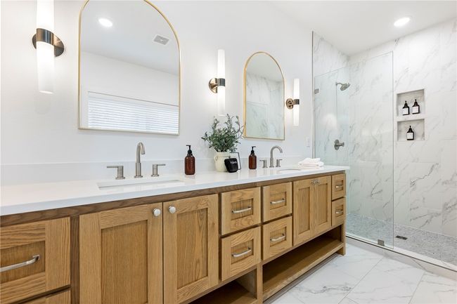 Quality custom cabinets with designer fixtures | Image 23