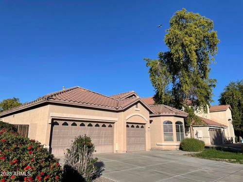 8774 W Lane Ave, Glendale, AZ, 85305-3972 | Card Image