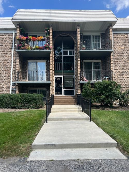 apt-206-1505 Windsor Dr, Arlington Heights, IL, 60004-4173 | Card Image