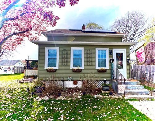 37 Aldrich St, West Warwick, RI, 02893-6001 | Card Image