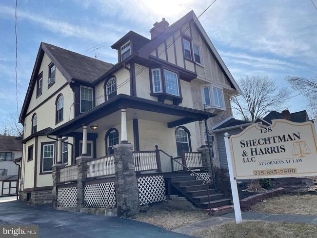 128 Greenwood Ave, Home with 6 bedrooms, 3 bathrooms and null parking in WYNCOTE PA | Image 4