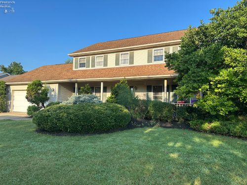 229 S Gordon Dr, Oak Harbor, OH, 43449-1542 | Card Image