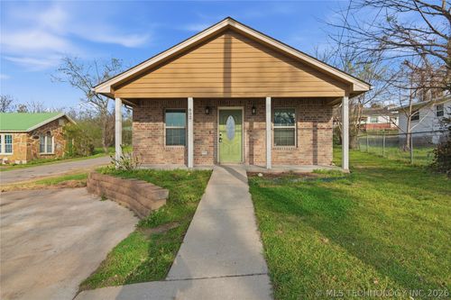 602 Jones Ave, Tahlequah, OK, 74464-2229 | Card Image