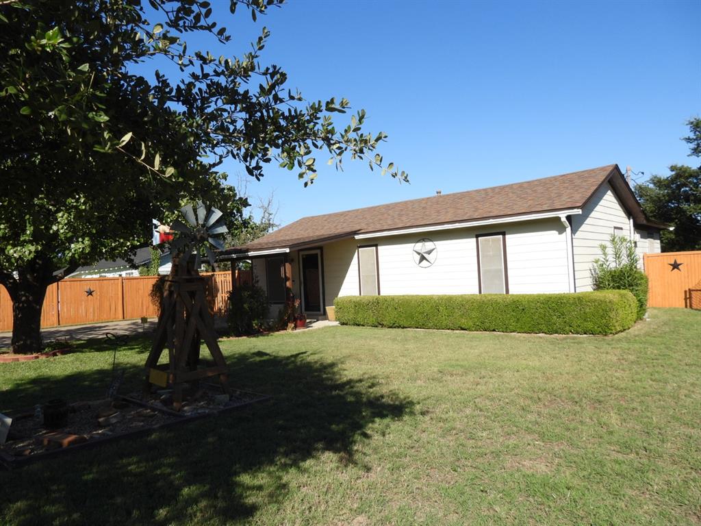 Bourland Dr, Fort Worth, TX 76108