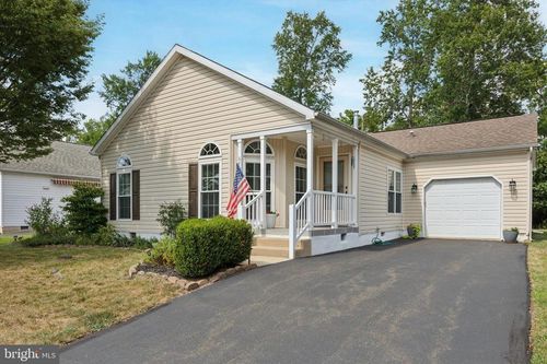 645 Blue Bell Springs Dr, BLUE BELL, PA, 19422-4288 | Card Image