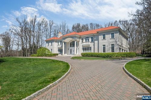 11 Alford Dr, Saddle River, NJ, 07458-2631 | Card Image