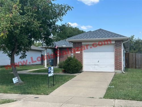 1949 Sampsell Dr, Grand Prairie, TX, 75051-7435 | Card Image