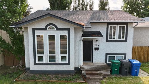 229 Mt Blakiston Road W, Lethbridge, AB, T1K6M3 | Card Image