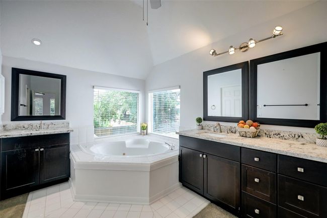 13710 Wheatbridge Dr, House other with 3 bedrooms, 3 bathrooms and 4 parking in Houston TX | Image 25
