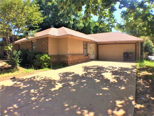 3108 Galemeadow Dr, Fort Worth, TX, 76123-1043 | Card Image