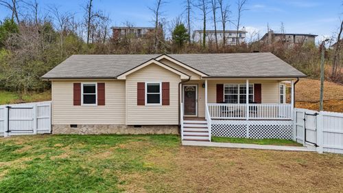 8218 Bill Reed Rd, Ooltewah, TN, 37363-7015 | Card Image