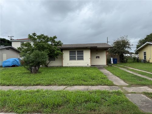 4541 Larkspur Ln, Corpus Christi, TX, 78416-1126 | Card Image