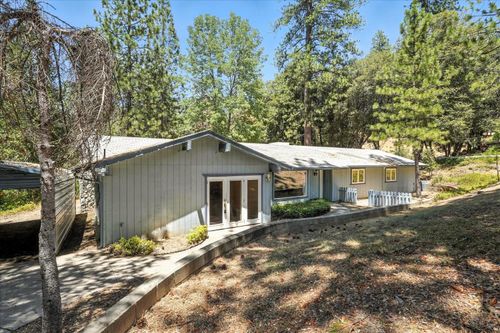 5783 Chowchilla Mountain Rd, Mariposa, CA, 95338-9758 | Card Image