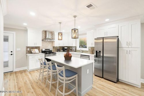 2 Panama Ct, Toms River, NJ, 08757-6223 | Card Image