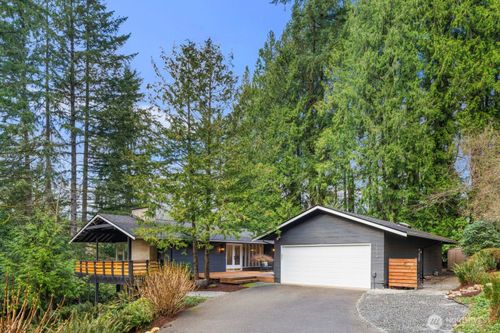 1520 Sycamore Dr Se, Issaquah, WA, 98027-4805 | Card Image