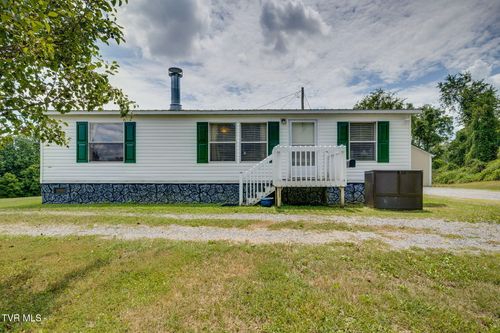 2588 Carters Valley Rd, Surgoinsville, TN, 37873-5218 | Card Image