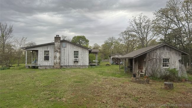 24252 Independence Rd, House other with 2 bedrooms, 1 bathrooms and null parking in Heavener OK | Image 9