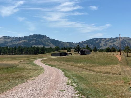 25701 Mountain Dr, Edgemont, SD, 57735-5016 | Card Image