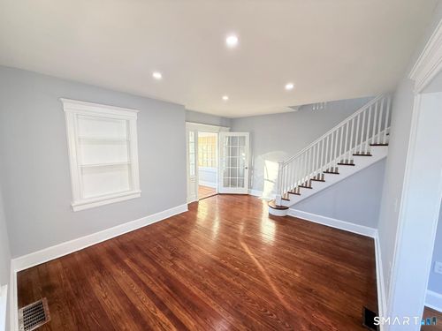 206 Remington St, Bridgeport, CT, 06610-2281 | Card Image