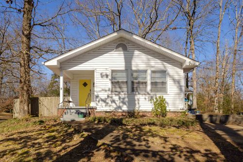 1010 Stewart Ave, Florence, AL, 35630-3349 | Card Image