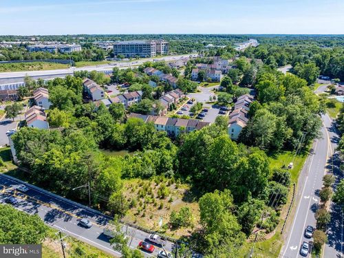 14201 Braddock Rd, CENTREVILLE, VA, 20120-1631 | Card Image