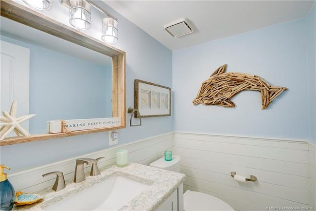 APT-11 - 245 Macarthur Blvd, Condo with 2 bedrooms, 3 bathrooms and null parking in Stuart FL | Image 27