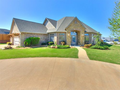 221 Penny Cir, Guthrie, OK, 73044-9258 | Card Image