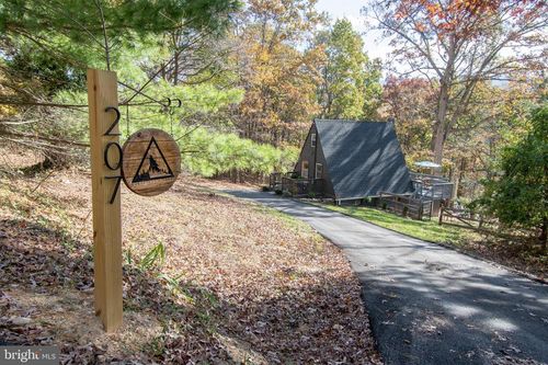 207 Gary Ln, FRONT ROYAL, VA, 22630-2763 | Card Image