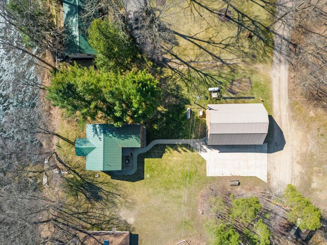 7952 Main St, House other with 3 bedrooms, 2 bathrooms and null parking in Newaygo MI | Image 40