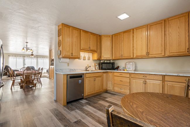 19106 Kimball Creek Rd, House other with 3 bedrooms, 3 bathrooms and null parking in Collbran CO | Image 8