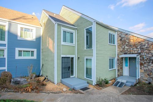 421 Raintree Pl, Hermitage, TN, 37076-2875 | Card Image