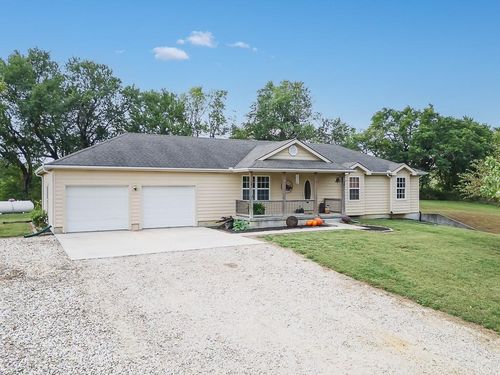 25011 Garrett Rd, Mc Louth, KS, 66054-4270 | Card Image