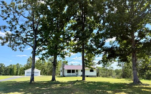 6897 Highway 52 W, Beattyville, KY, 41311-8156 | Card Image