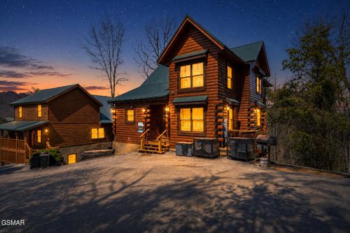 741 Chickasaw Gap Way, Pigeon Forge, TN, 37863 | Card Image
