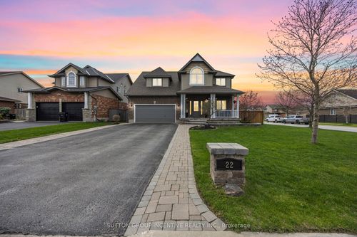 22 Armeda Clow Cres, Angus, ON, L3W1B2 | Card Image