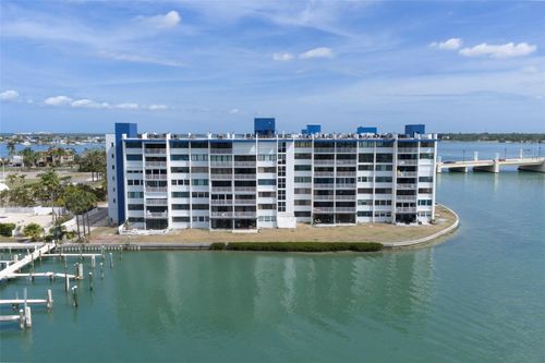 105-450 Treasure Island Cswy, Treasure Island, FL, 33706-1137 | Card Image