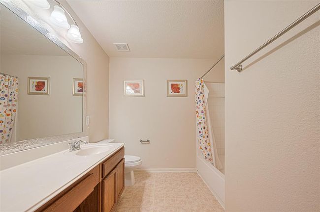 The Guest bathroom | Image 40