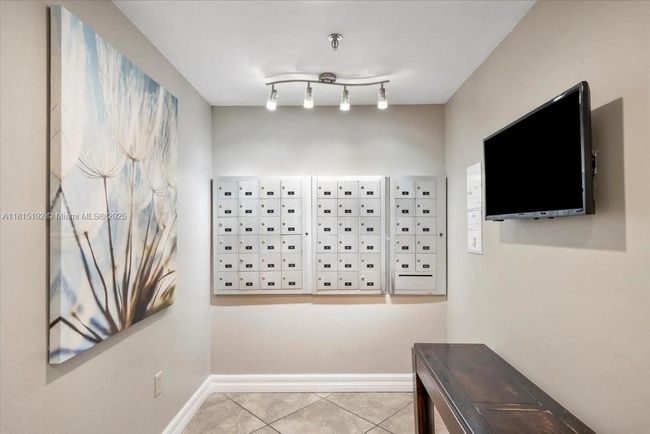 APT-6B - 16570 Ne 26 Th Ave, Condo with 2 bedrooms, 2 bathrooms and null parking in North Miami Beach FL | Image 20