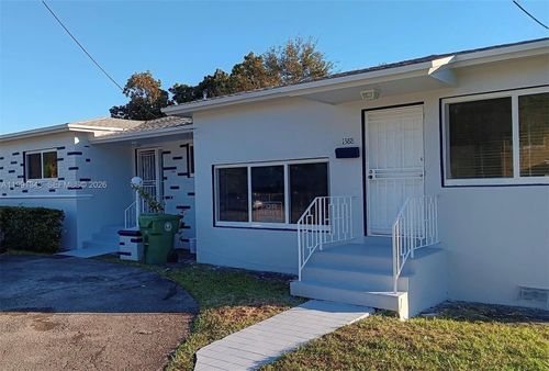 1-1386 Nw 38th St, Miami, FL, 33142-4877 | Card Image