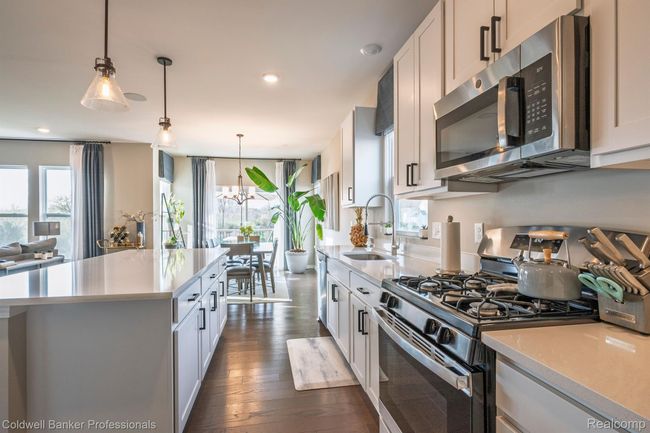 stainless appliances | Image 7