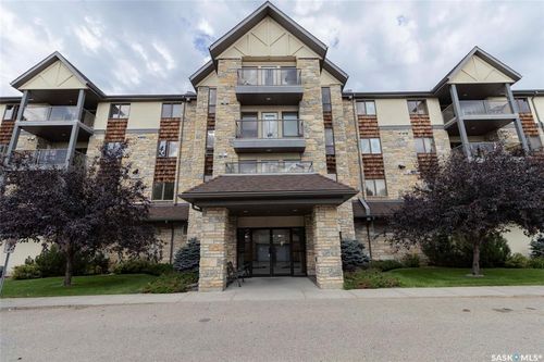201-1622 Acadia Dr, Saskatoon, SK, S7H5H7 | Card Image