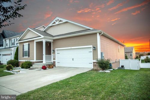 147 Westchester Dr, STEPHENS CITY, VA, 22655-5351 | Card Image