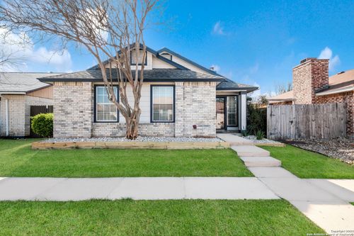 629 Fern Meadow Dr, Universal City, TX, 78148-3703 | Card Image