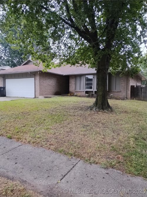 4605 Cedar Ave, Broken Arrow, OK, 74011-3409 | Card Image