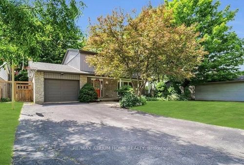 40 Stuyvesant Pl, London, ON, N6J3S9 | Card Image
