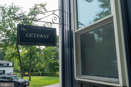 32-867 Schwanger Road, ELIZABETHTOWN, PA, 17022 | Card Image