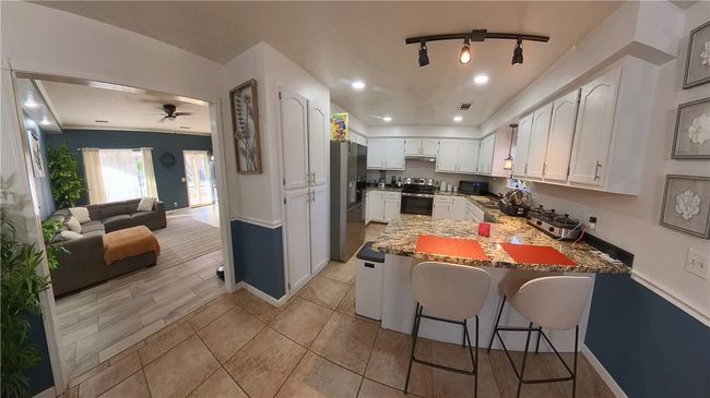 Kitchen | Image 12
