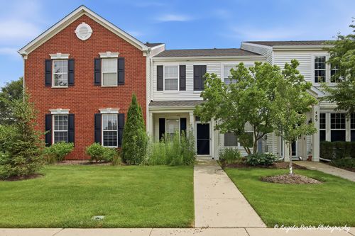 487 S Litchfield Dr, Round Lake, IL, 60073-8147 | Card Image