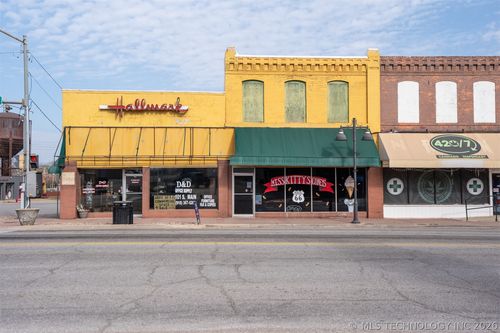 101 S Main St, Bristow, OK, 74010-2802 | Card Image