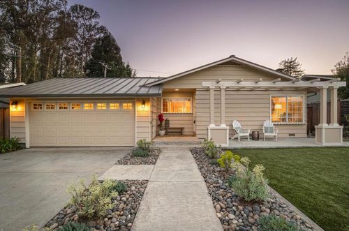 105 Wesley St, Capitola, CA, 95010-3722 | Card Image